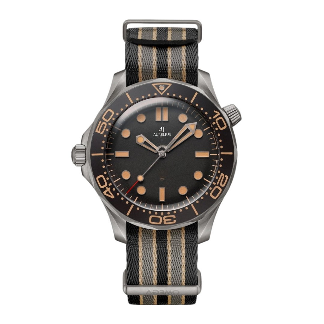 Taucheruhr 42 – Schwarzes Vintage-Zifferblatt | Nylonarmband & Aluminium-Taucherlünette