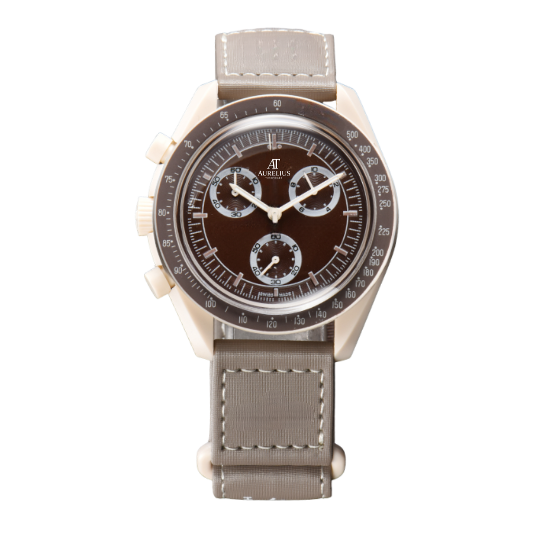Chronograph 42 – Cremefarbenes Zifferblatt Mit Orangen Akzenten | Beigefarbenes Gehäuse & Braunes Armband & Tachymeterlünette